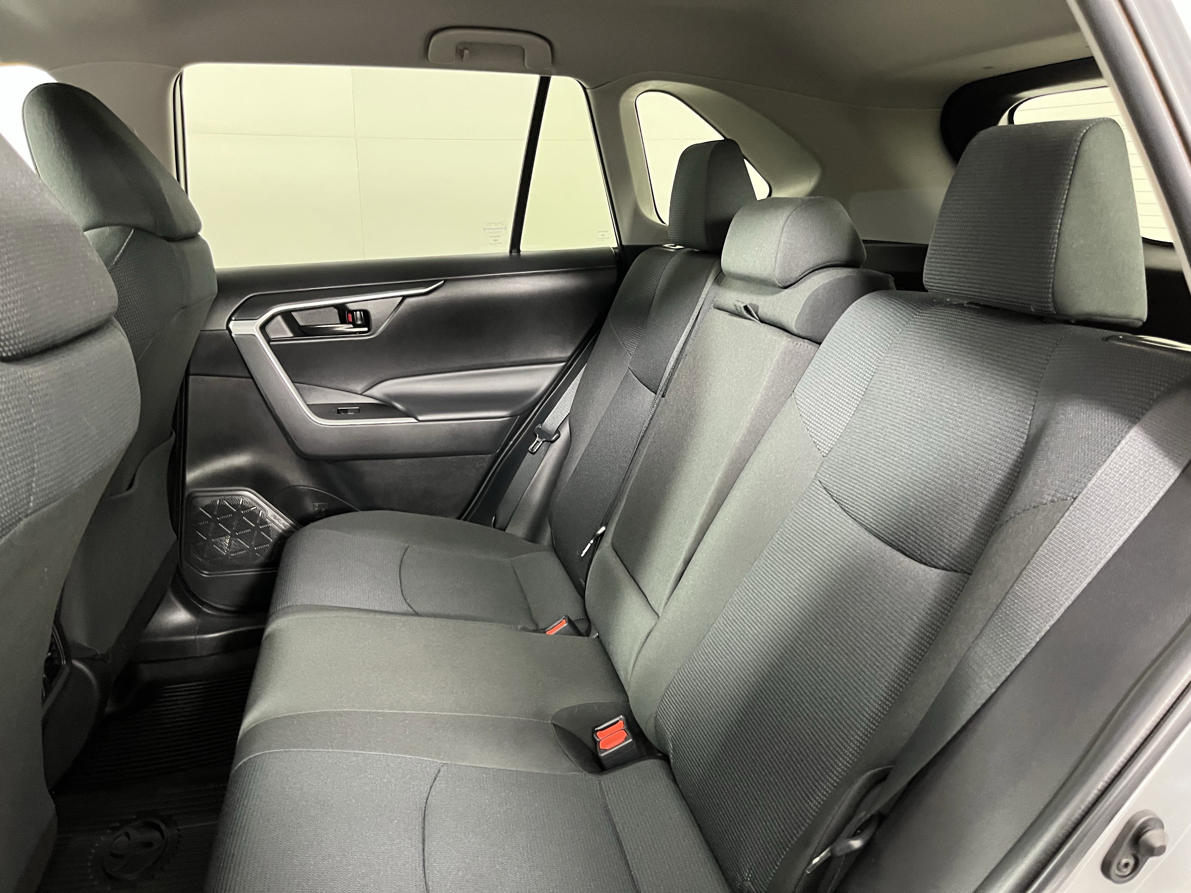 Used 2023 Toyota RAV4 LE image 15