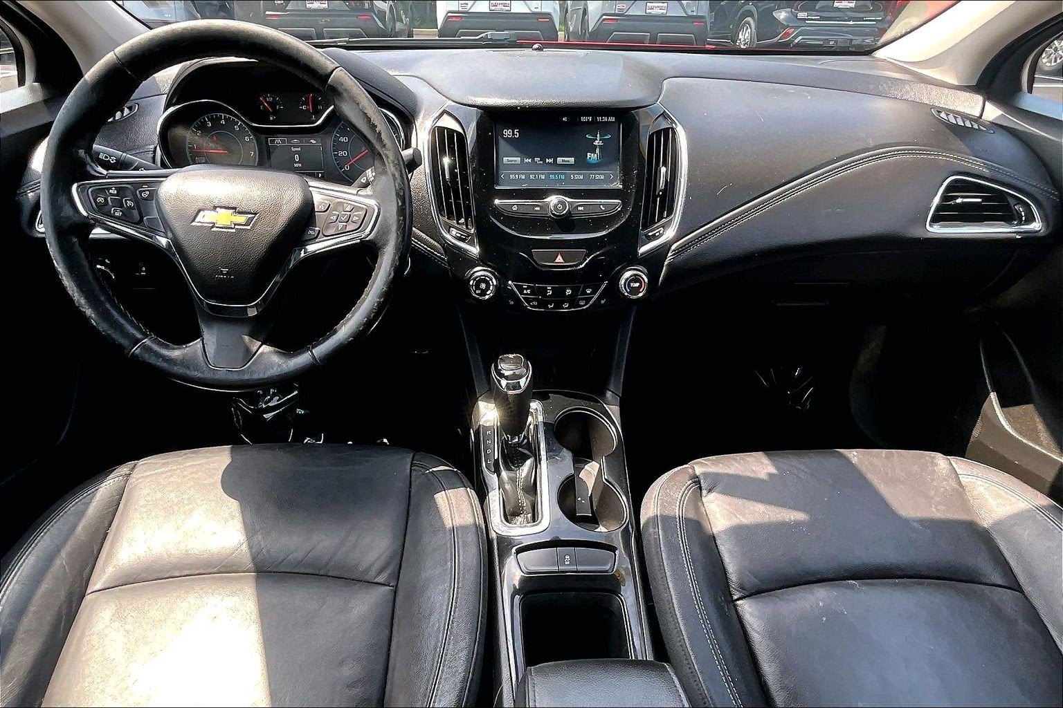 Used 2018 Chevrolet Cruze Premier FWD image 14