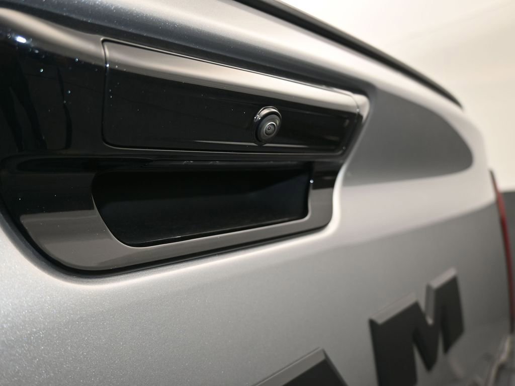 Used 2025 RAM 1500 Big Horn AWD/4WD image 31