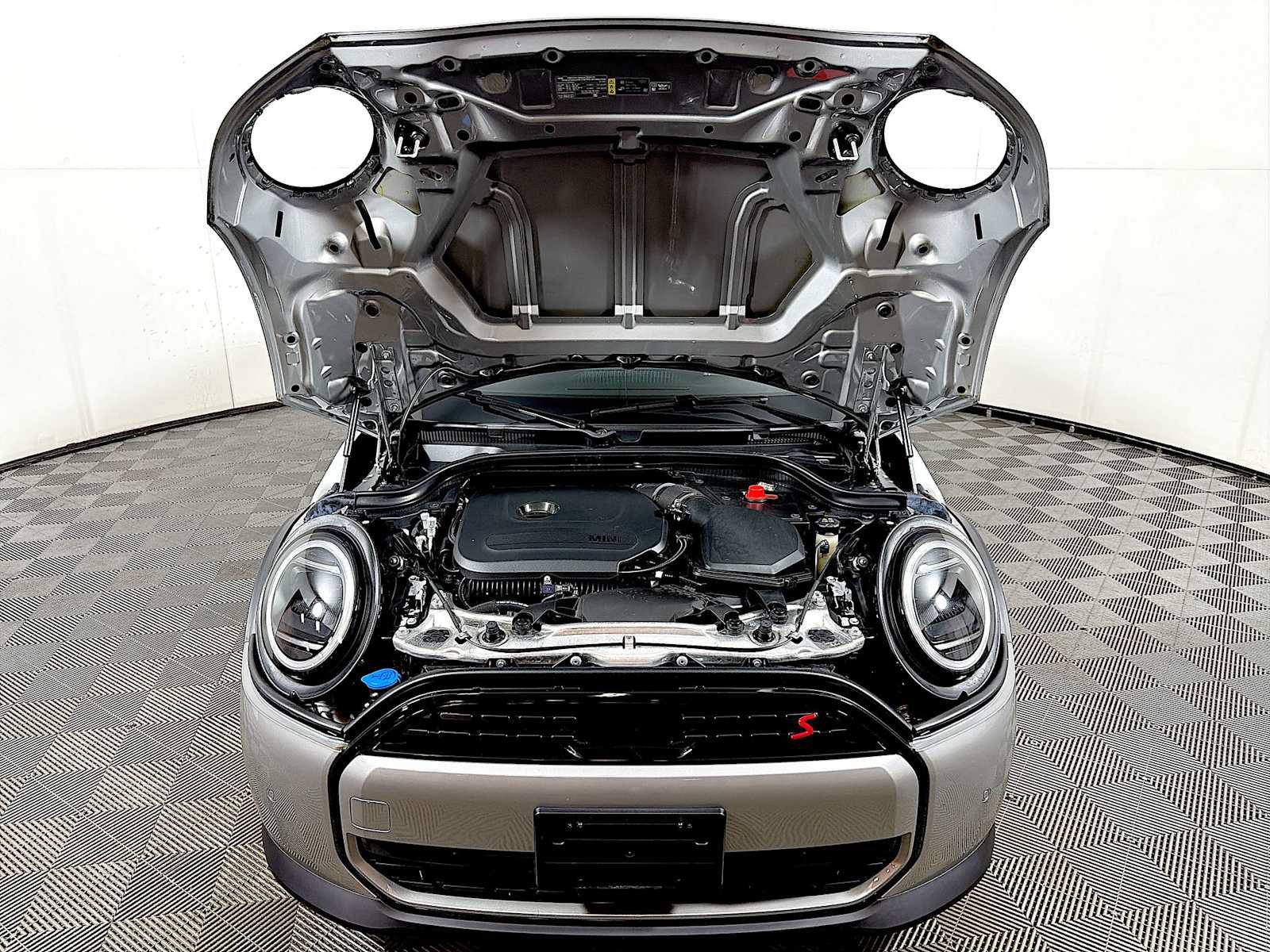 Used 2025 MINI Cooper S FWD image 30