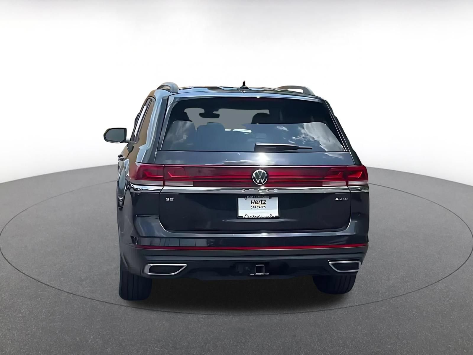 Used 2024 Volkswagen Atlas SE AWD/4WD image 11