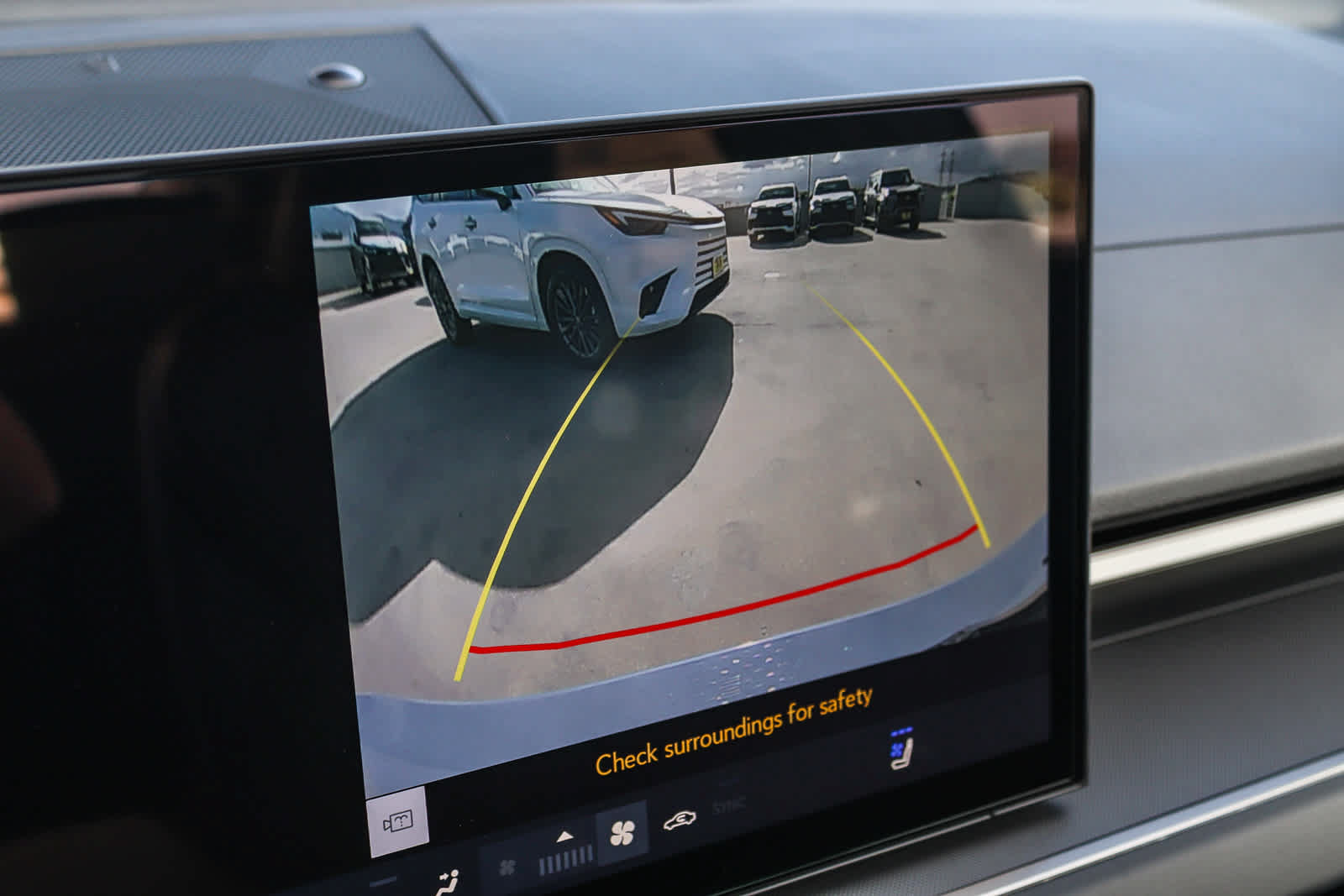 New 2026 Lexus ES 350e w/ Convenience Package FWD image 25