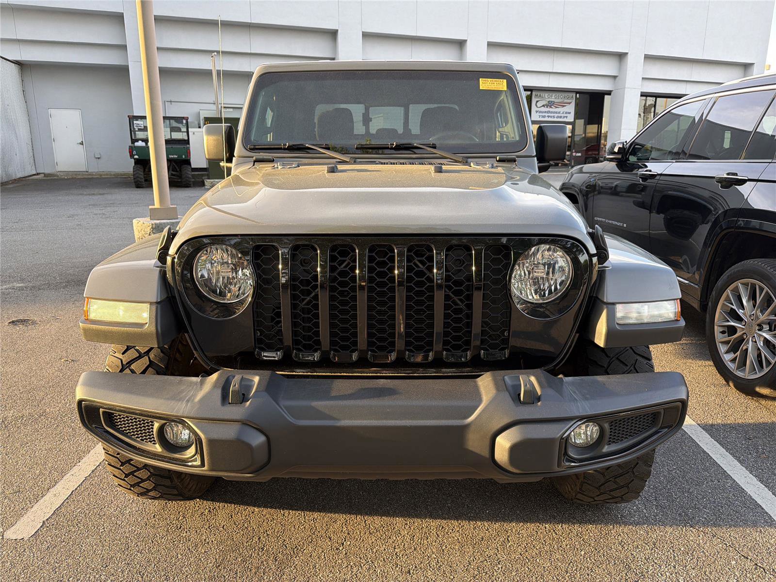 Used 2021 Jeep Gladiator Sport image 2