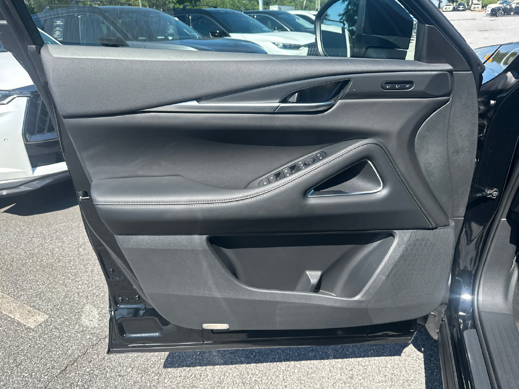 New 2027 INFINITI QX60 Luxe w/ Family Package FWD image 10