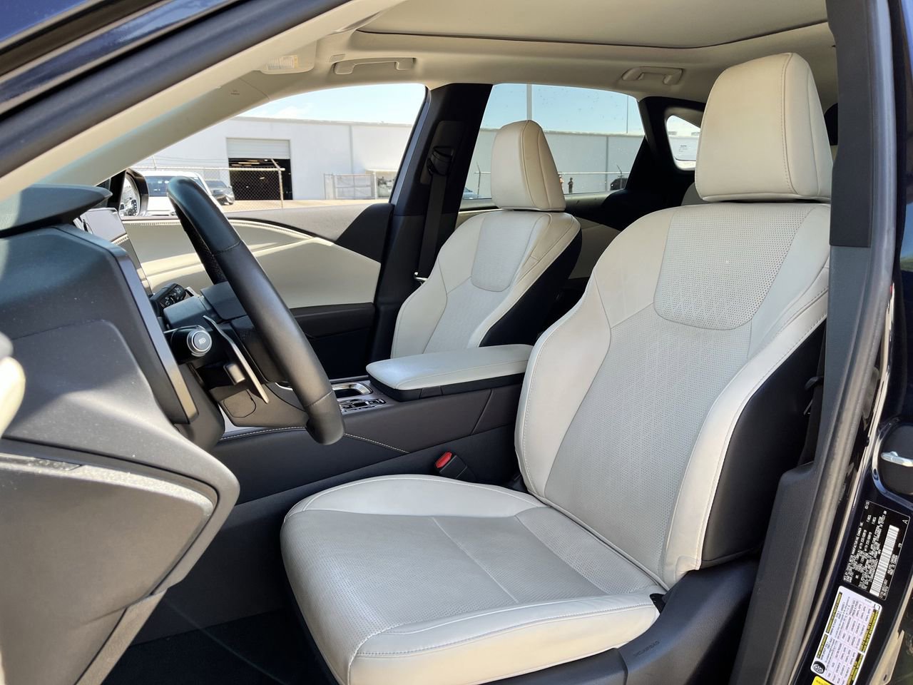 Used 2023 Lexus RX 350 w/ Accessory Package (2T) image 23