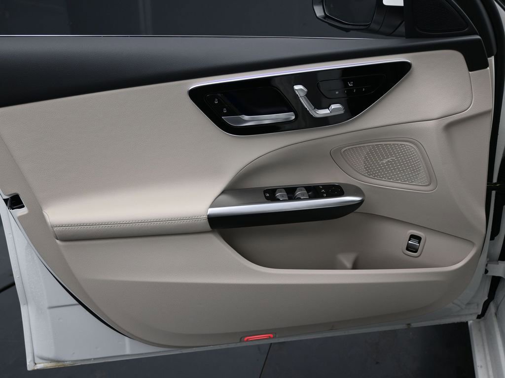 New 2025 Mercedes-Benz C 300 4MATIC Sedan image 21