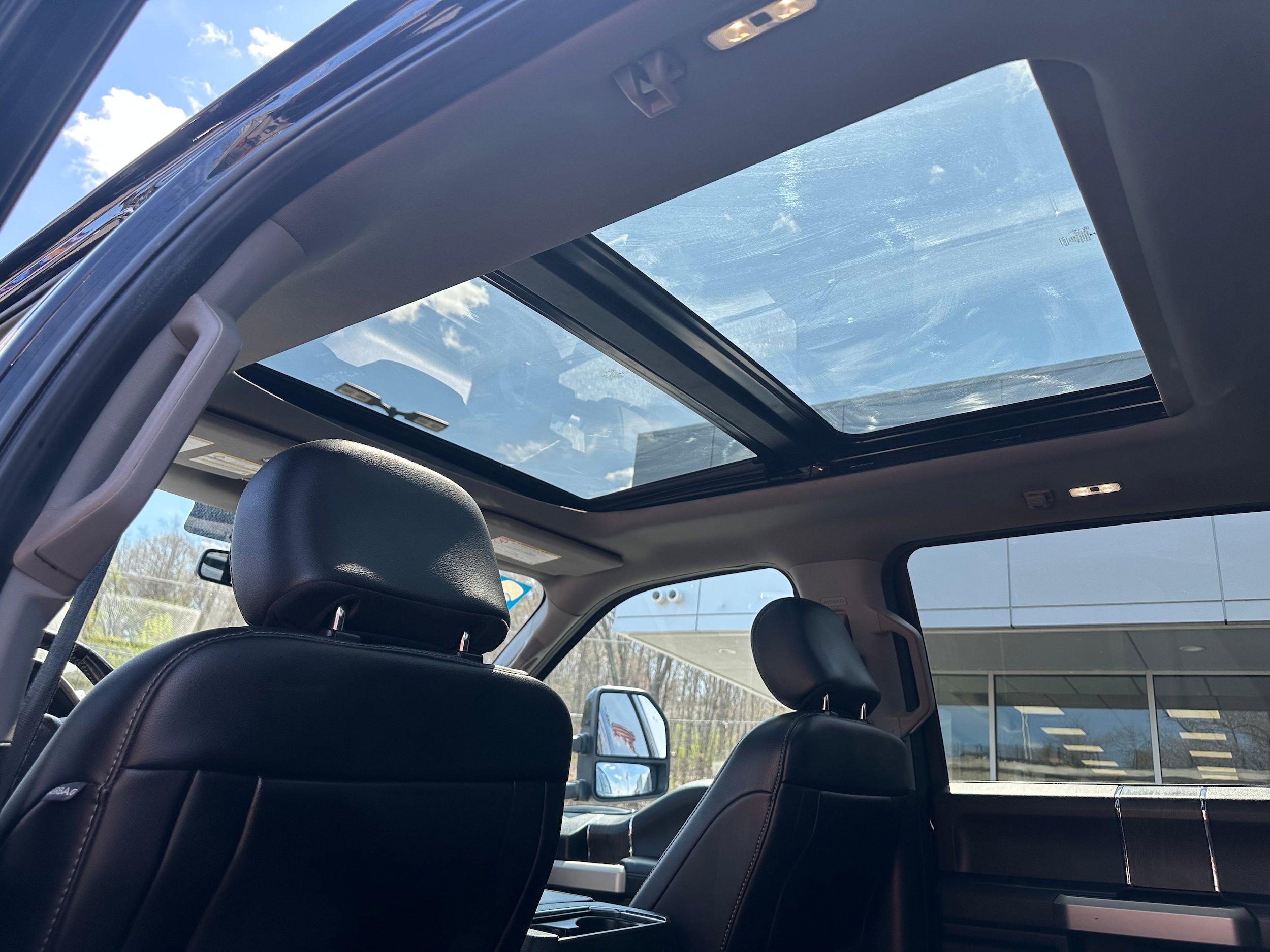 Used 2020 Ford F350 Lariat AWD/4WD image 5