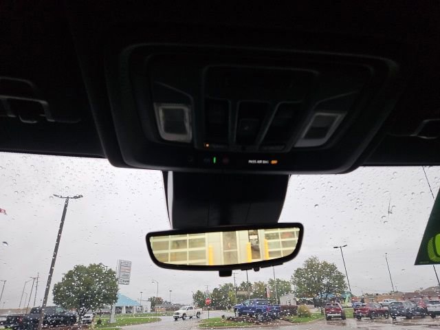 Used 2023 Chevrolet Silverado 1500 ZR2 w/ Technology Package image 23