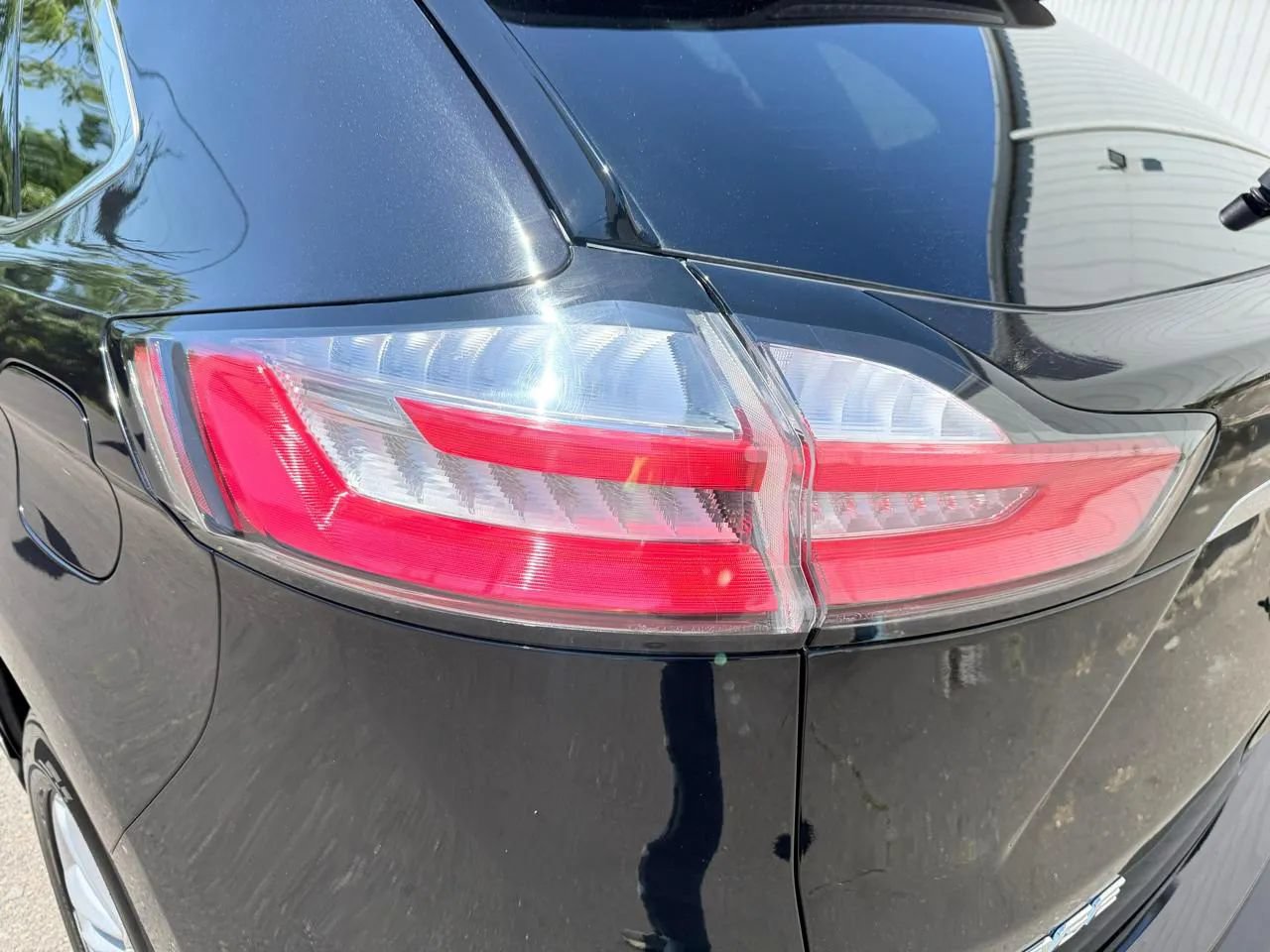 Used 2020 Ford Edge SEL AWD/4WD image 12
