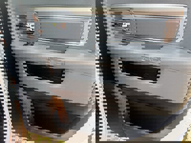 Used 2014 RAM 1500 Big Horn image 11