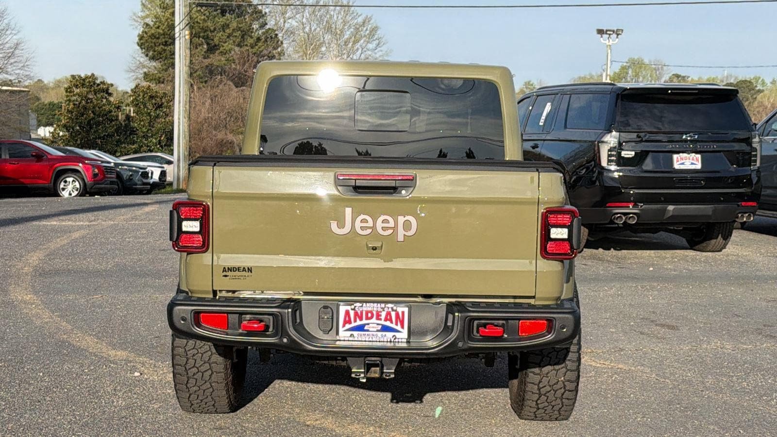 Used 2025 Jeep Gladiator Rubicon AWD/4WD image 6
