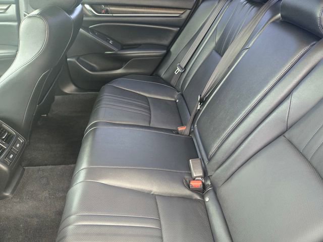 Used 2022 Honda Accord Touring image 9
