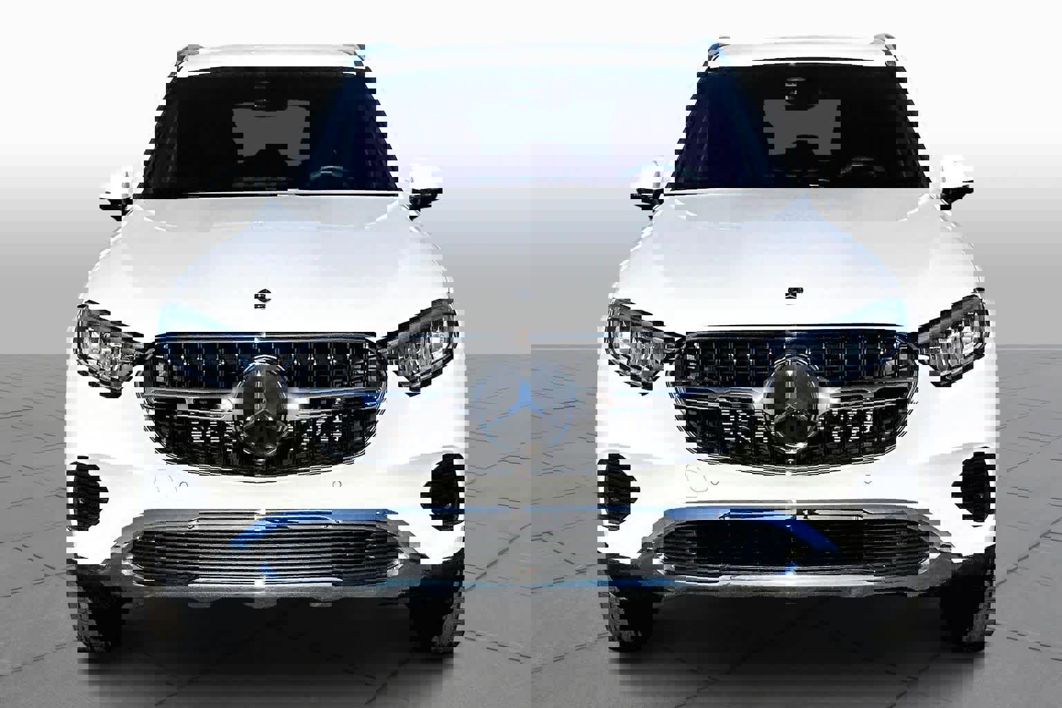 Certified 2025 Mercedes-Benz GLC 300 4MATIC image 3