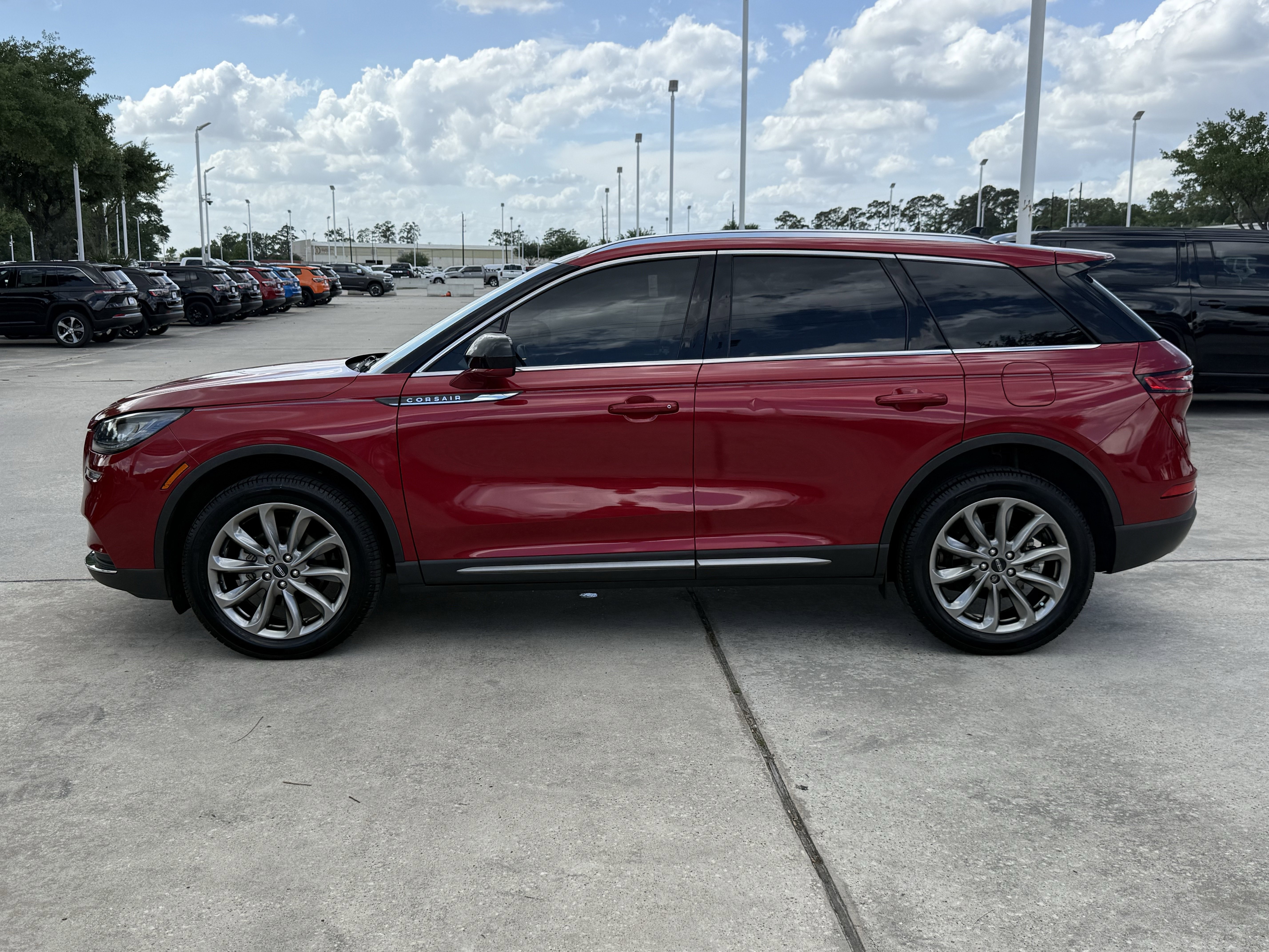 Used 2022 Lincoln Corsair FWD w/ Premium Package image 8