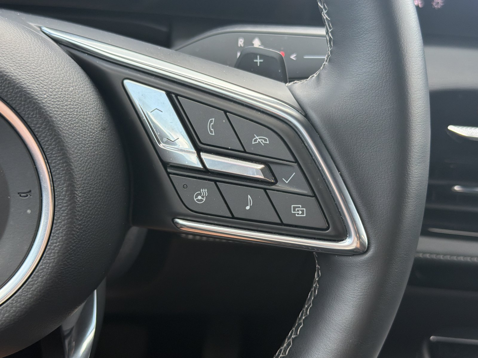 Used 2026 Buick Enclave Sport Touring FWD image 17