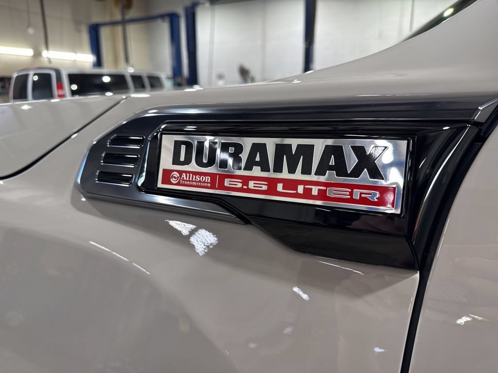 New 2026 GMC Sierra 2500 AT4 w/ AT4 Premium Plus Package AWD/4WD image 14