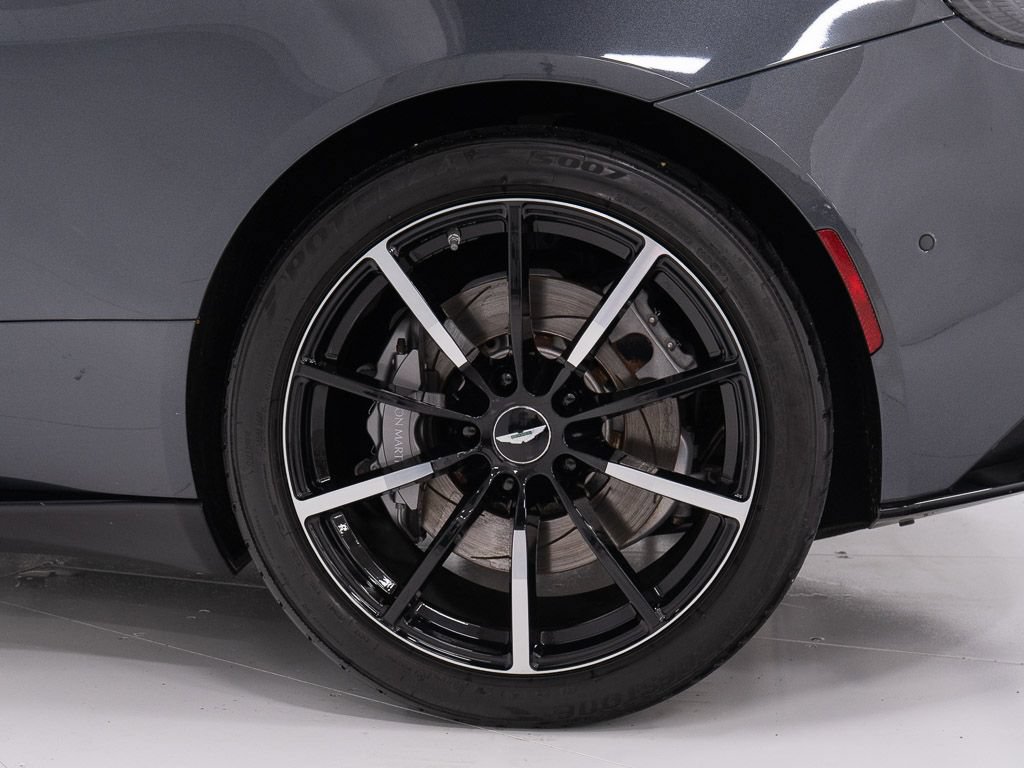 Used 2023 Aston Martin DB11 Volante RWD image 47