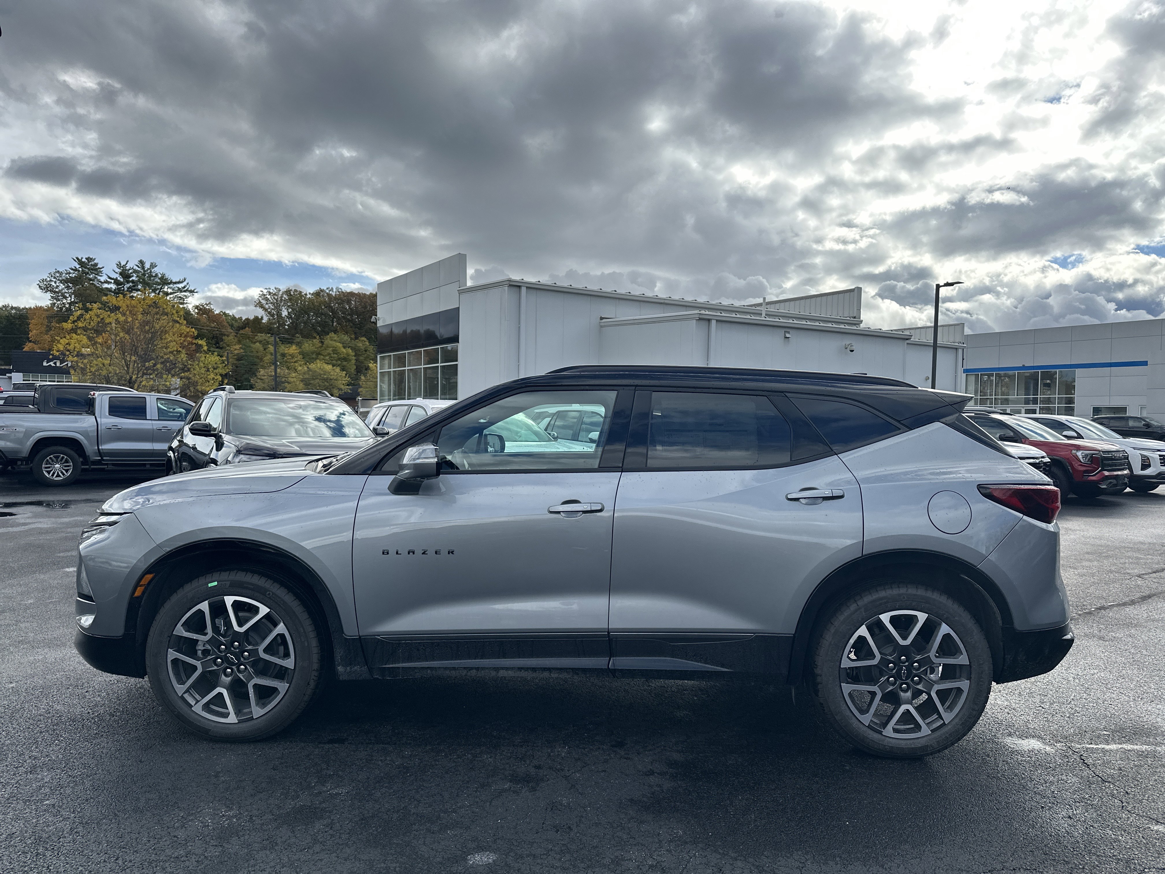 New 2025 Chevrolet Blazer RS w/ Driver Confidence II Package image 9