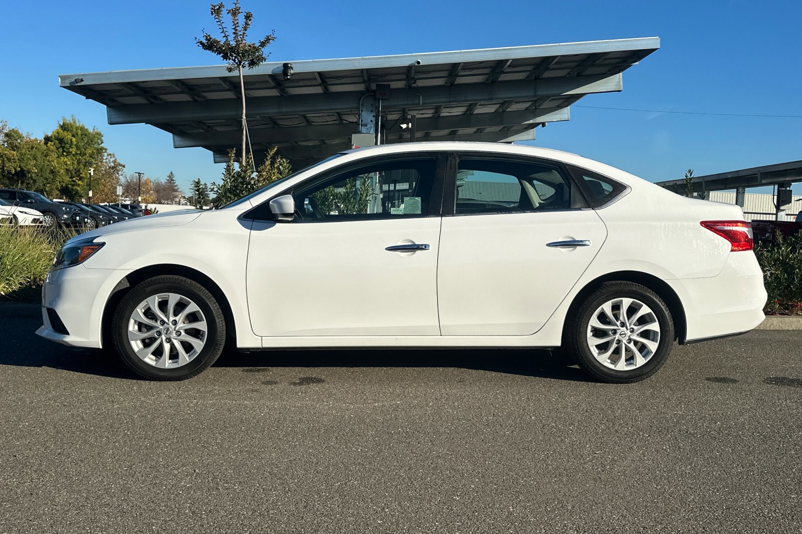 Used 2018 Nissan Sentra SV image 7