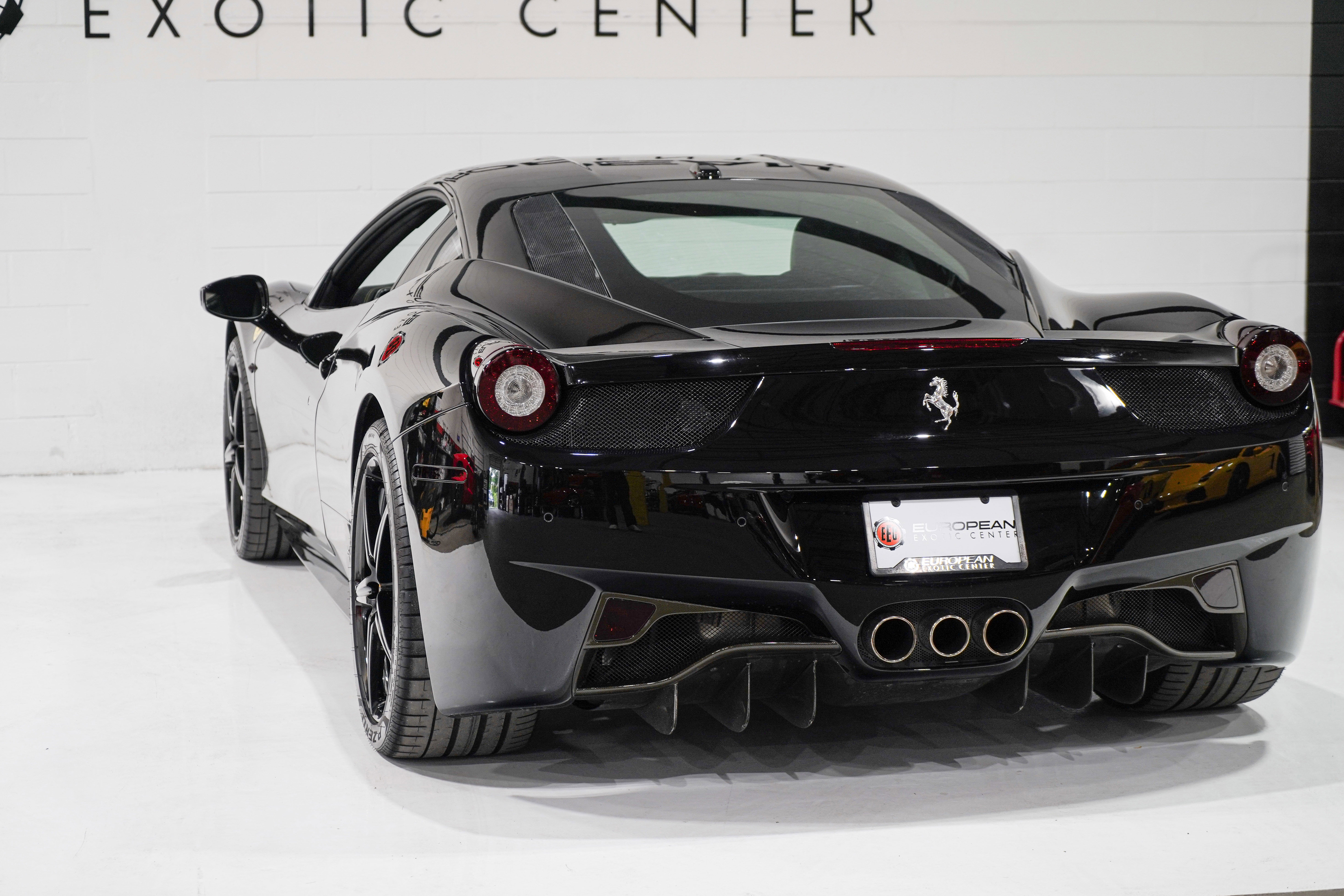 Used 2011 Ferrari 458 Italia Coupe RWD image 36