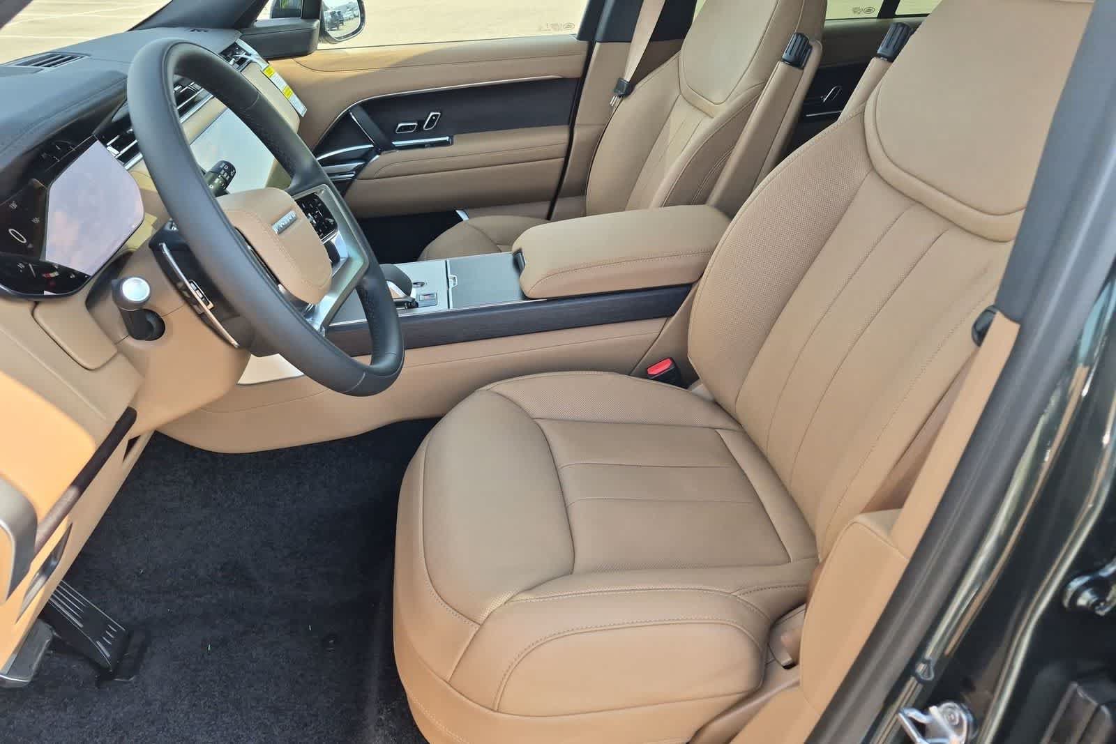 New 2026 Land Rover Range Rover SE AWD/4WD image 16