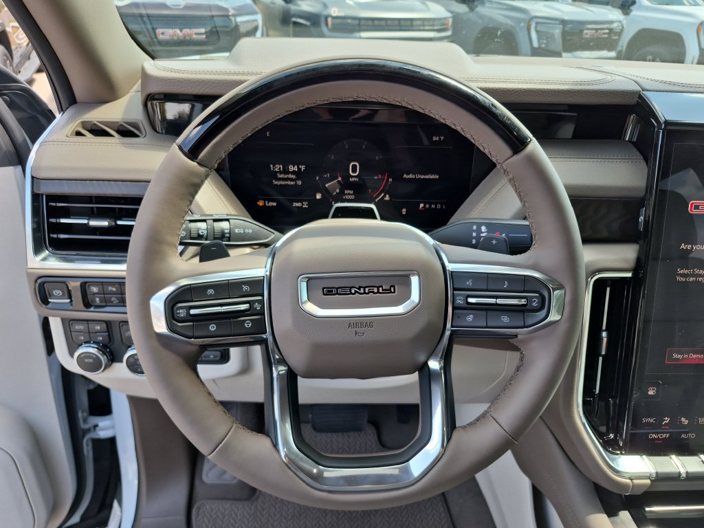 New 2026 GMC Yukon Denali w/ Denali Reserve Package AWD/4WD image 20