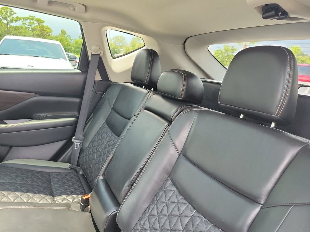 Used 2023 Nissan Murano Platinum w/ Cargo Package FWD image 26