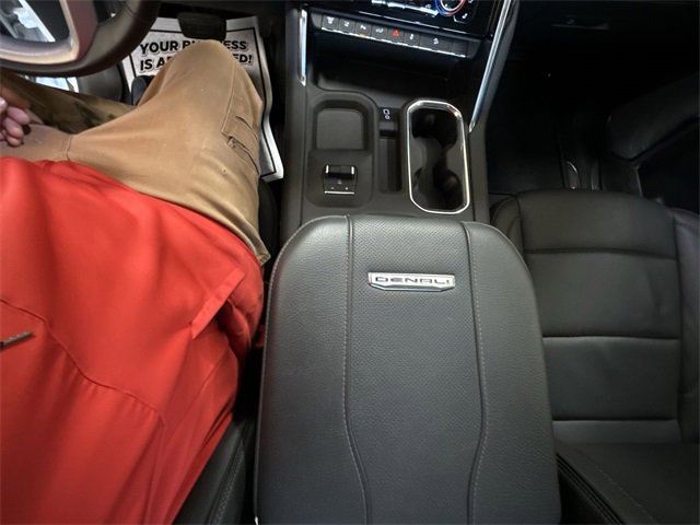 Certified 2025 GMC Sierra 3500 Denali w/ Denali Reserve Package image 21