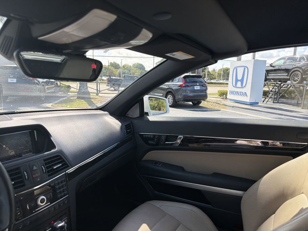Used 2011 Mercedes-Benz E 350 Cabriolet image 11
