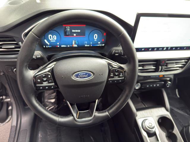 Certified 2025 Ford Escape Platinum AWD/4WD image 19