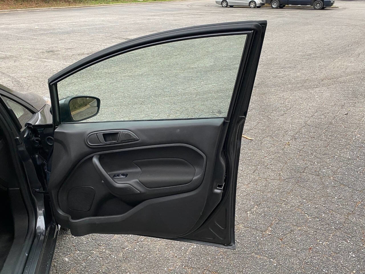 Used 2018 Ford Fiesta SE image 42