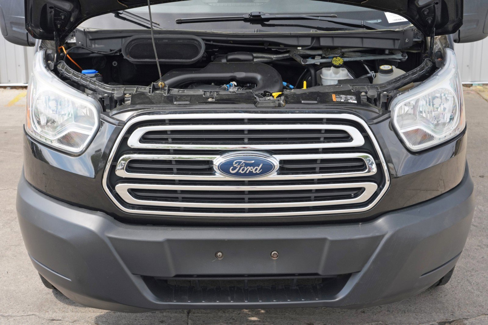 Used 2015 Ford Transit 350 XLT image 7