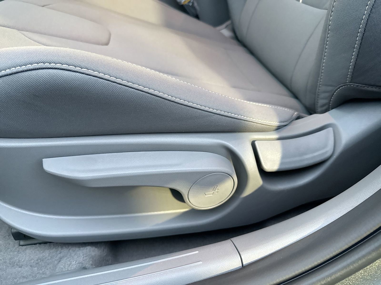 New 2026 Hyundai Elantra SEL Sport image 13