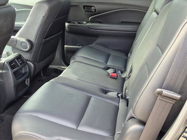 Used 2023 Honda Passport EX-L image 17