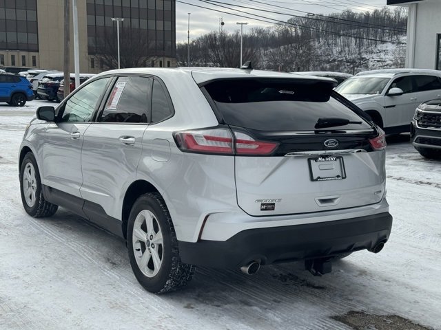 Used 2019 Ford Edge SE image 3