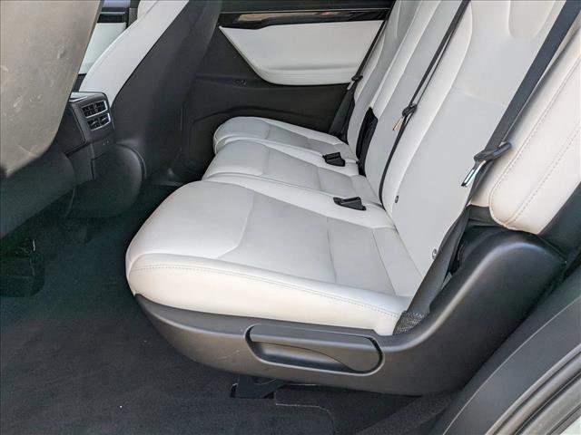 Used 2018 Tesla Model X 75D image 18