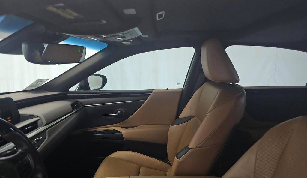 Used 2019 Lexus ES 350 w/ Premium Package FWD image 11