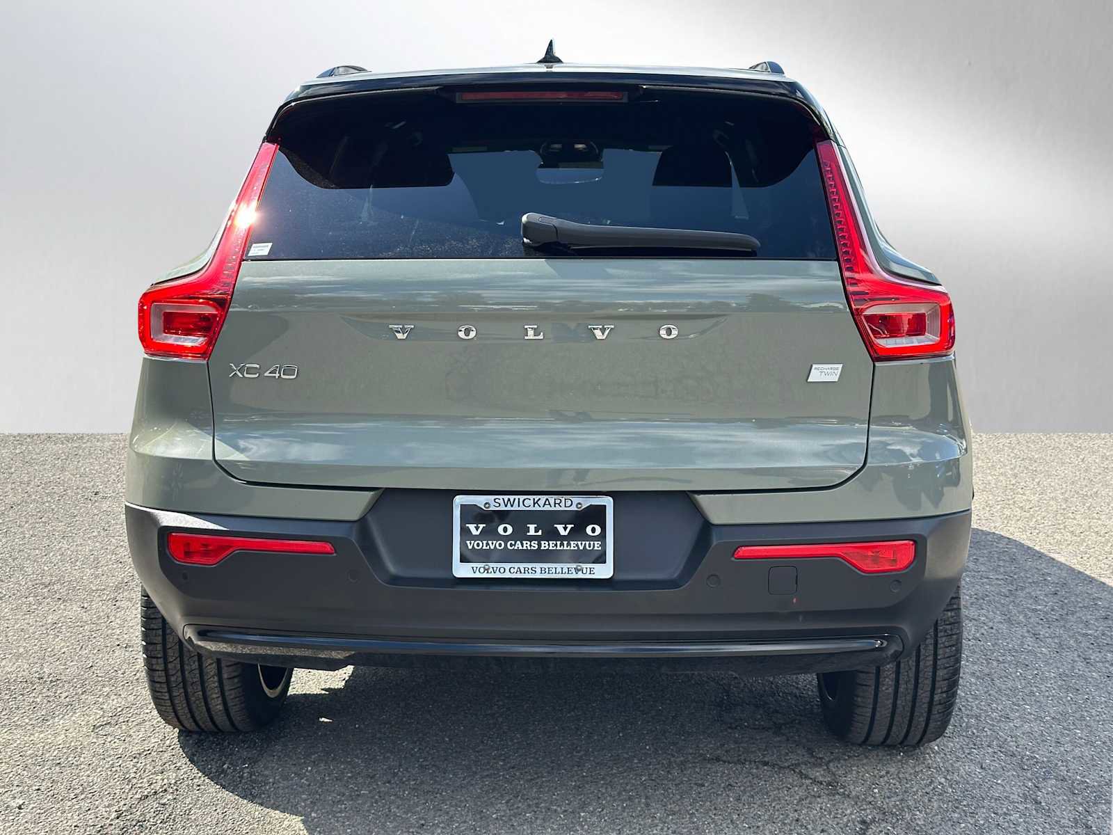 Certified 2023 Volvo XC40 Recharge Ultimate w/ Protection Package Premier AWD/4WD image 5
