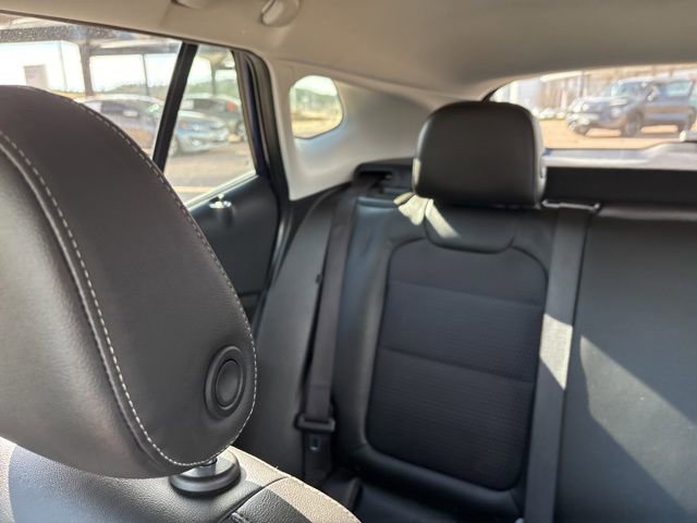 Used 2024 Chevrolet Trax LT w/ LT Convenience Package image 20