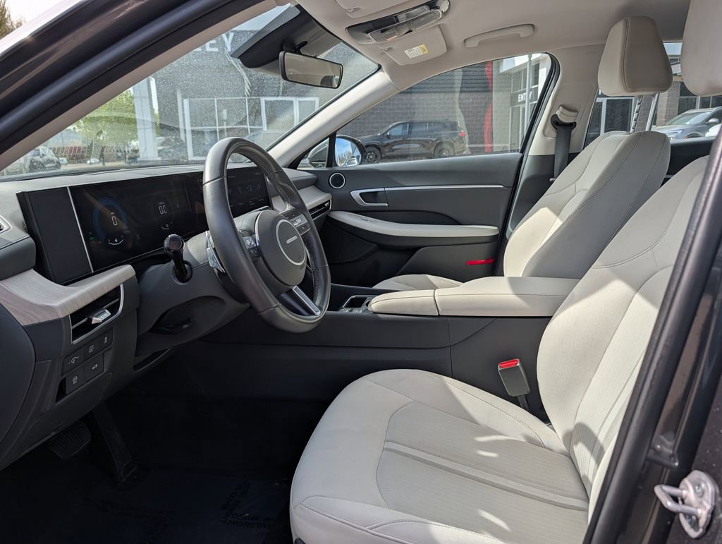 Used 2025 Hyundai Sonata SEL FWD image 27