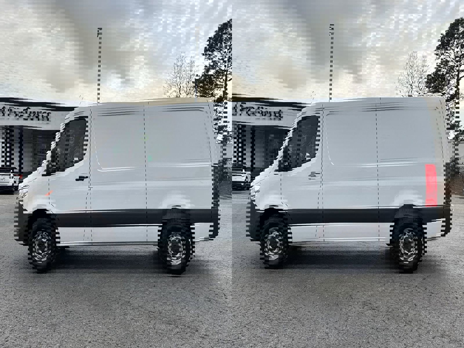 Used 2025 Mercedes-Benz Sprinter 2500 image 7