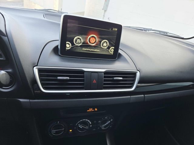 Used 2016 MAZDA MAZDA3 i Sport w/ Preferred Equipment Package image 21