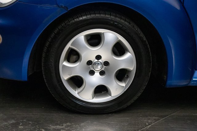 Used 2003 Volkswagen Beetle GLS image 8