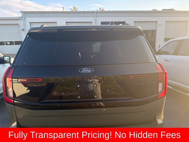 Used 2025 Ford Expedition Tremor AWD/4WD image 9