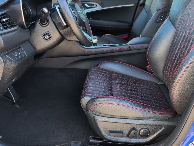 Used 2023 Genesis G70 2.0T w/ Sport Prestige Package image 11