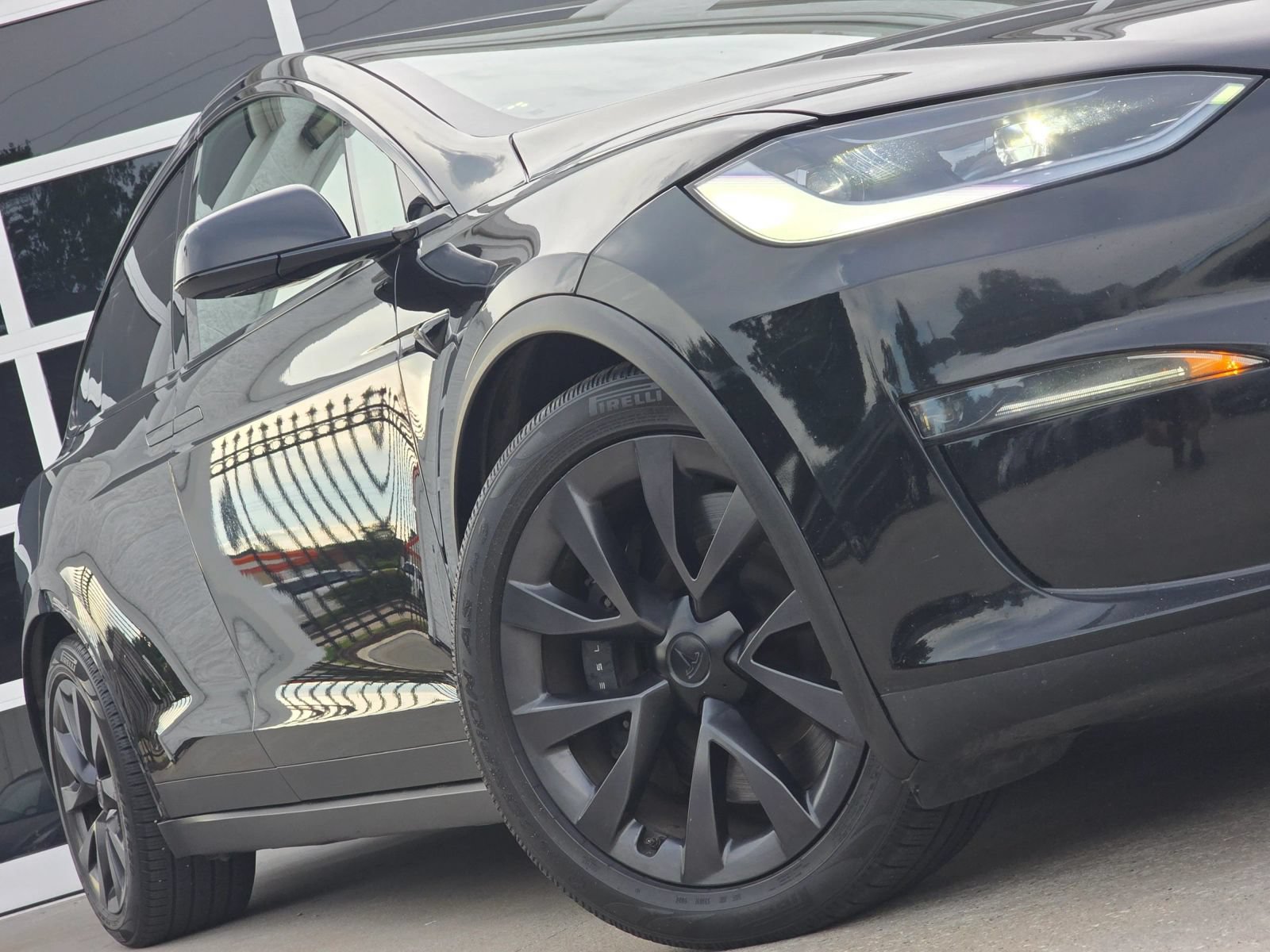 Used 2023 Tesla Model X AWD/4WD image 9