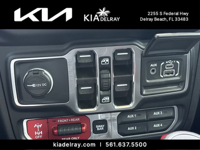 Used 2023 Jeep Wrangler Unlimited Rubicon 4xe w/ Cold Weather Group AWD/4WD image 24