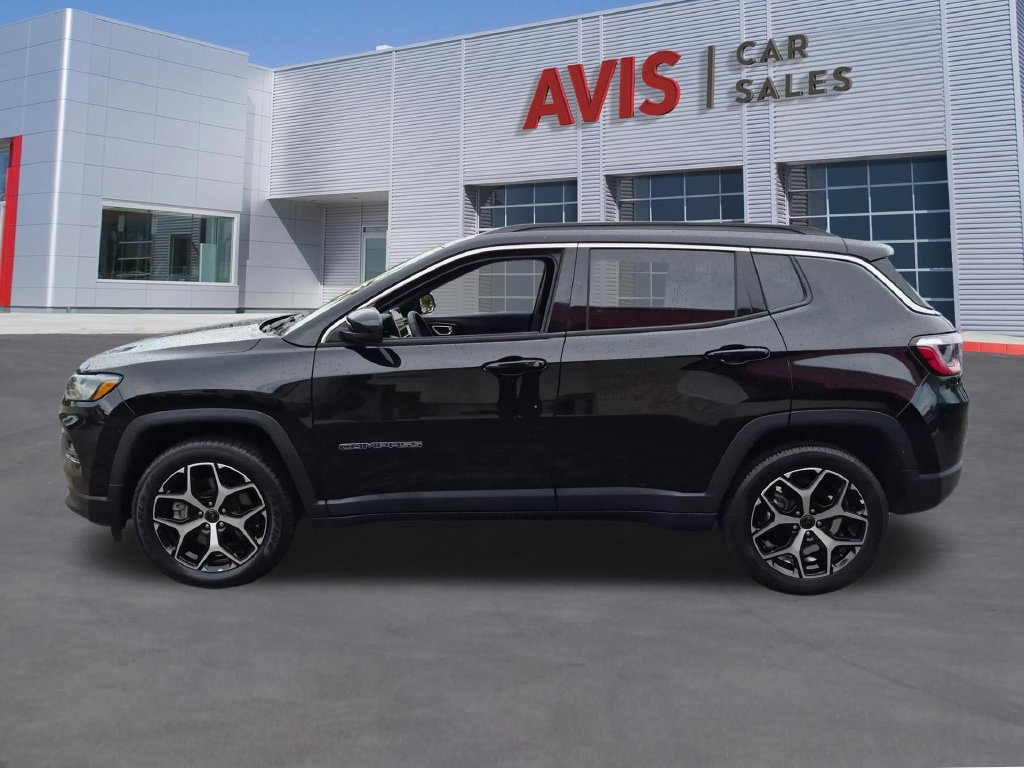 Used 2025 Jeep Compass Limited AWD/4WD image 10