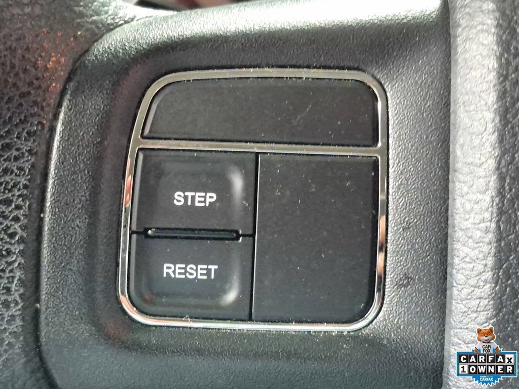 Used 2014 Dodge Grand Caravan SXT FWD image 12