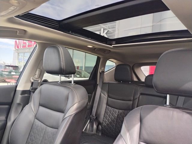 Used 2022 Nissan Murano Platinum w/ Cargo Package AWD/4WD image 16